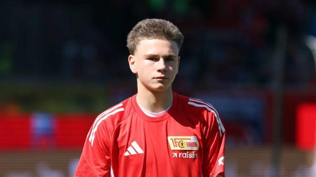 德甲首位“10后”球员来了 刚满16岁的他还会有机会