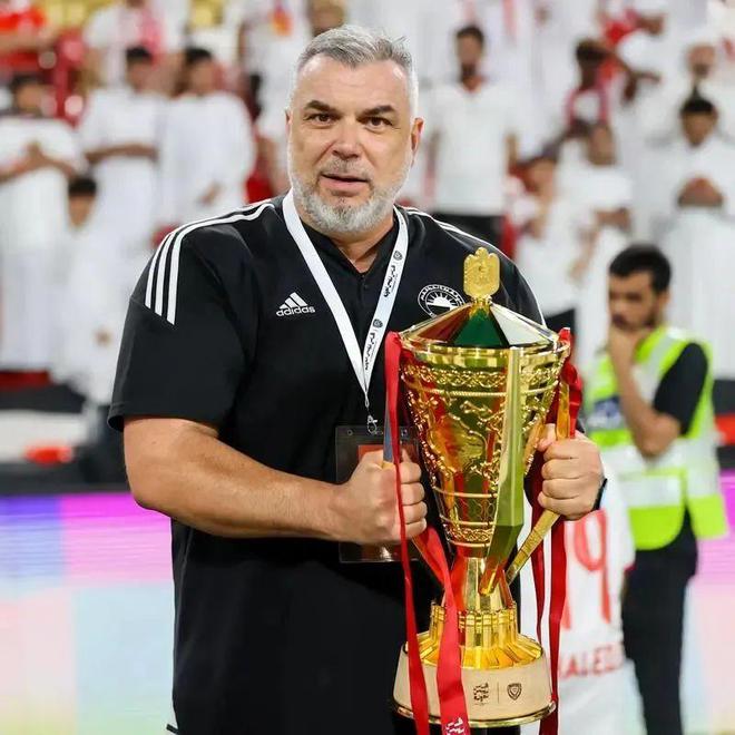 圣保利VS科隆比赛前瞻[2026年04月17日]德甲第30轮深度前瞻：拜仁火力争破纪录，莱比锡法兰克福上演进球大战